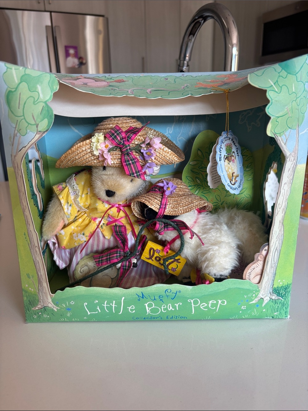 Muffy VanderBear "Little Bear Peep" Collectible Bear Set - 1997